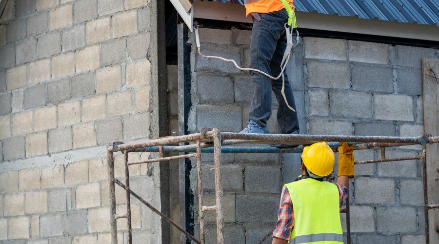 Professional gutter cleaning in Warrendale, PA